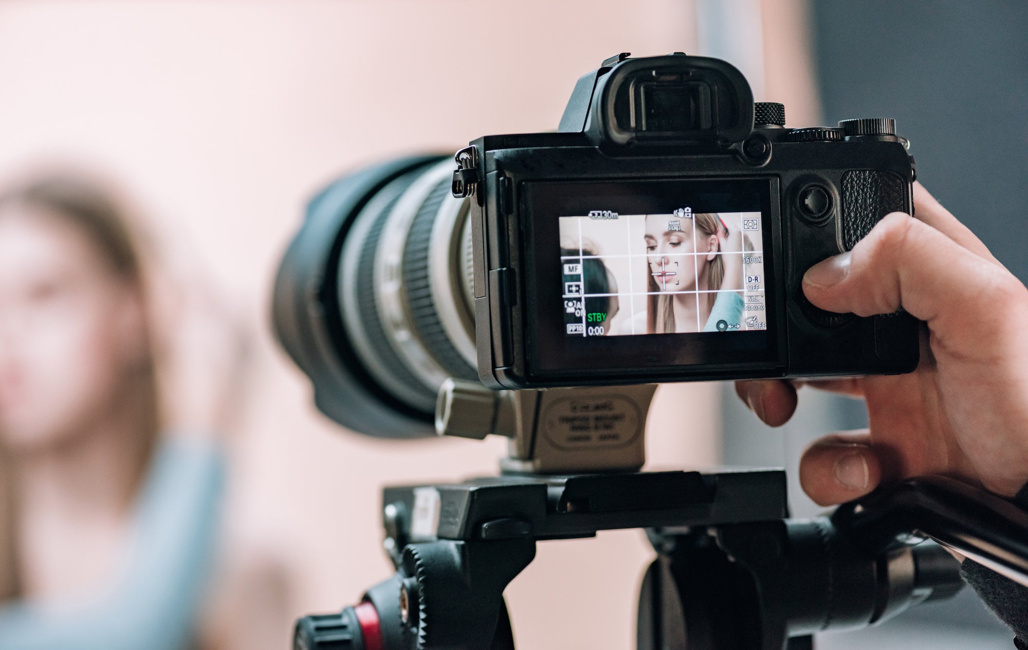 The Canvas of the Face: Understanding Photogenic Makeup โ Oxygenetix