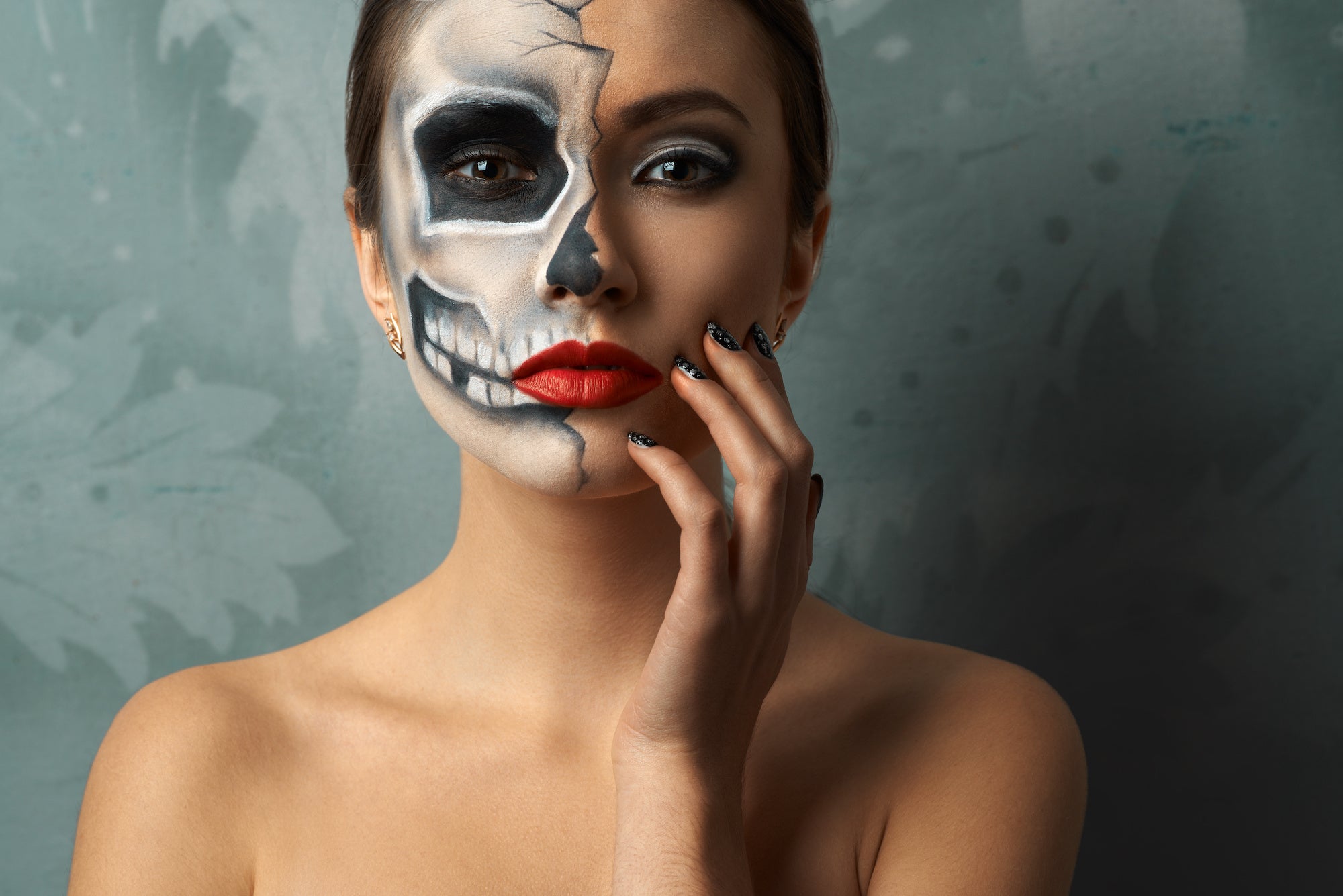 5 Halloween Skincare Tips To Prevent Post-Party Breakouts