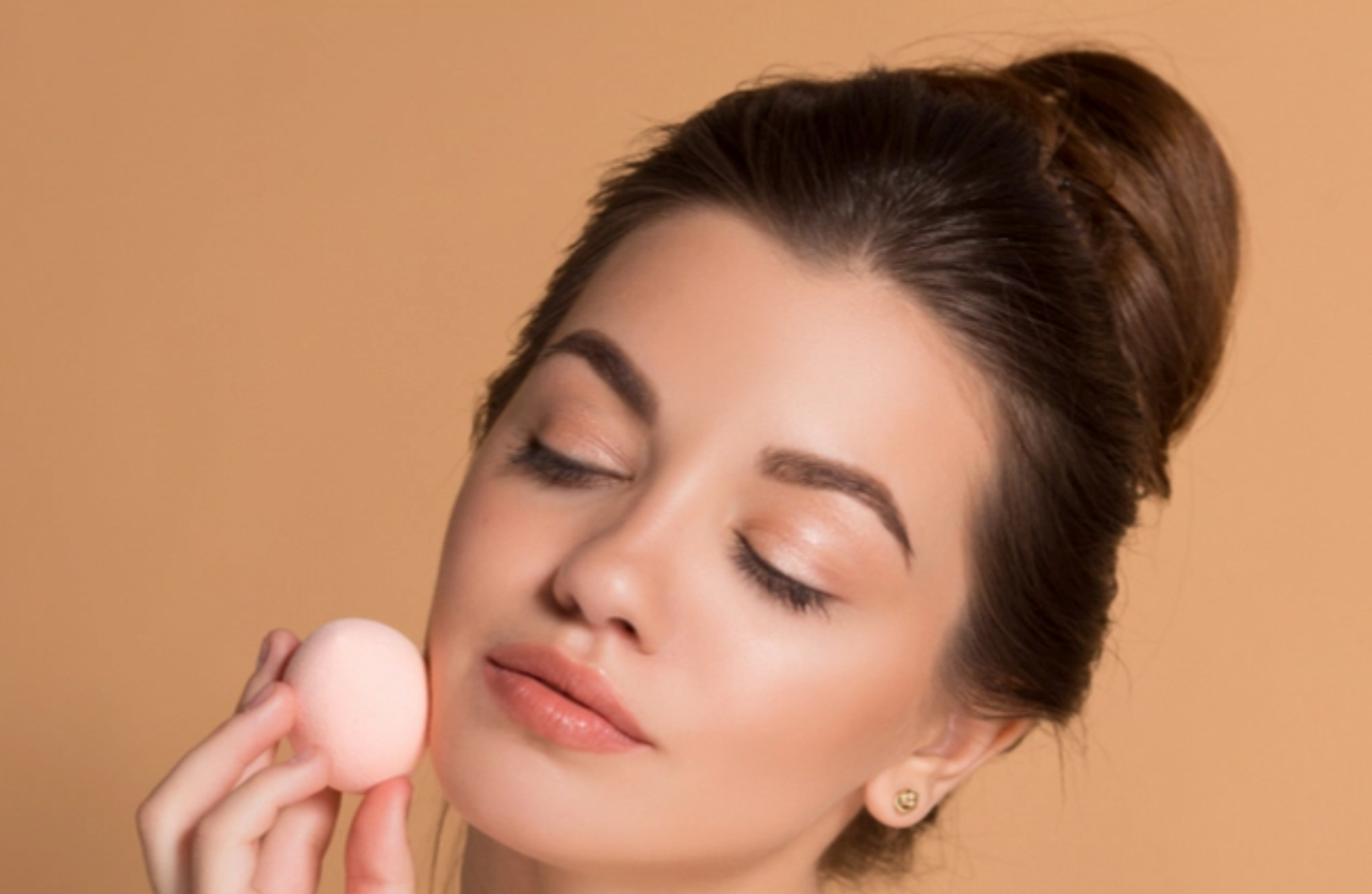 3 Tips You Need To Follow For Choosing The Perfect Foundation Shade, According To MUA’s